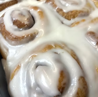Rollos de Canela (Cinnamon Rolls)