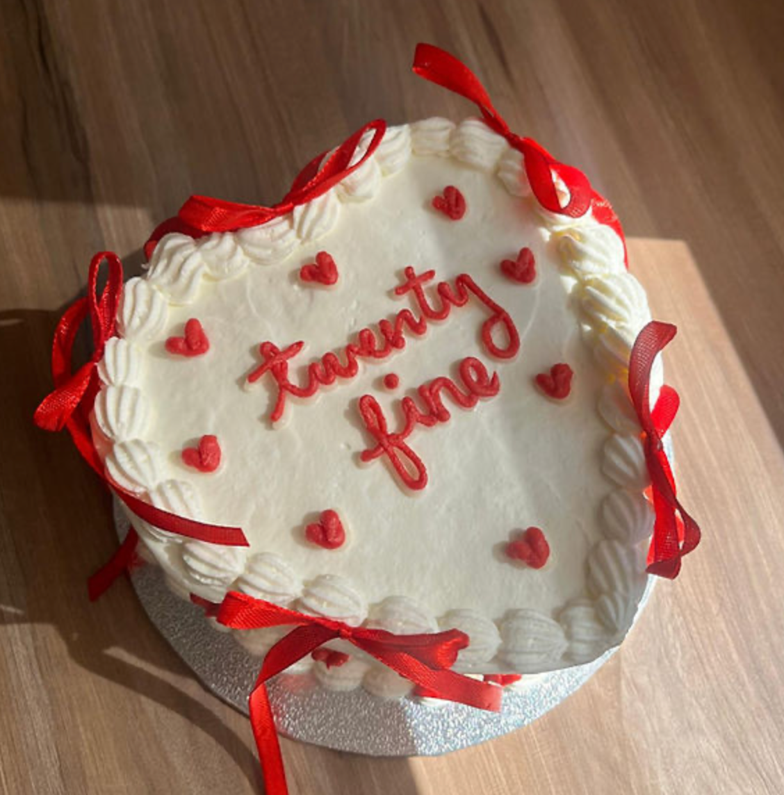 Tarta de Corazón con Lazos